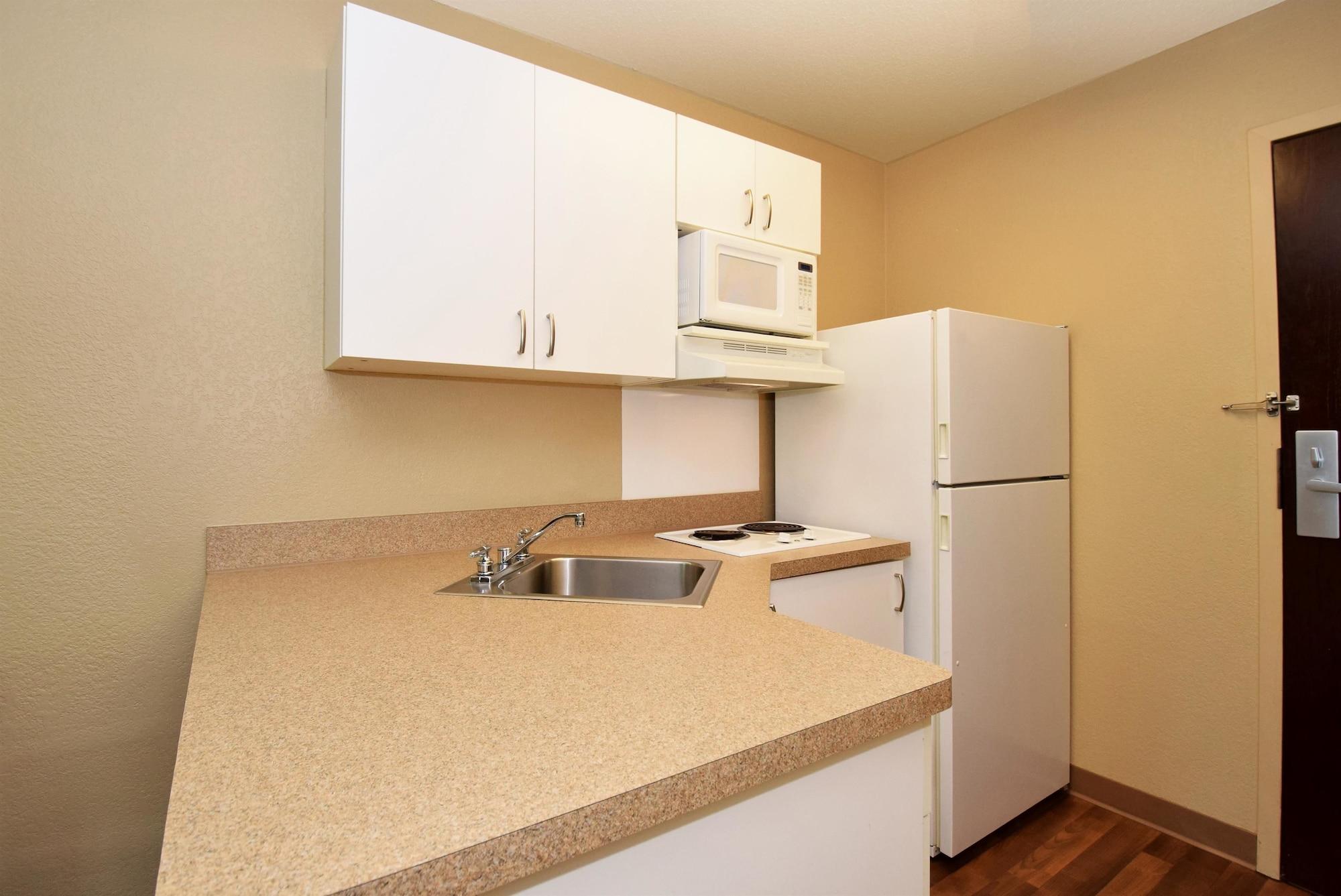 Extended Stay America Suites - Orange County - Katella Ave Exteriör bild