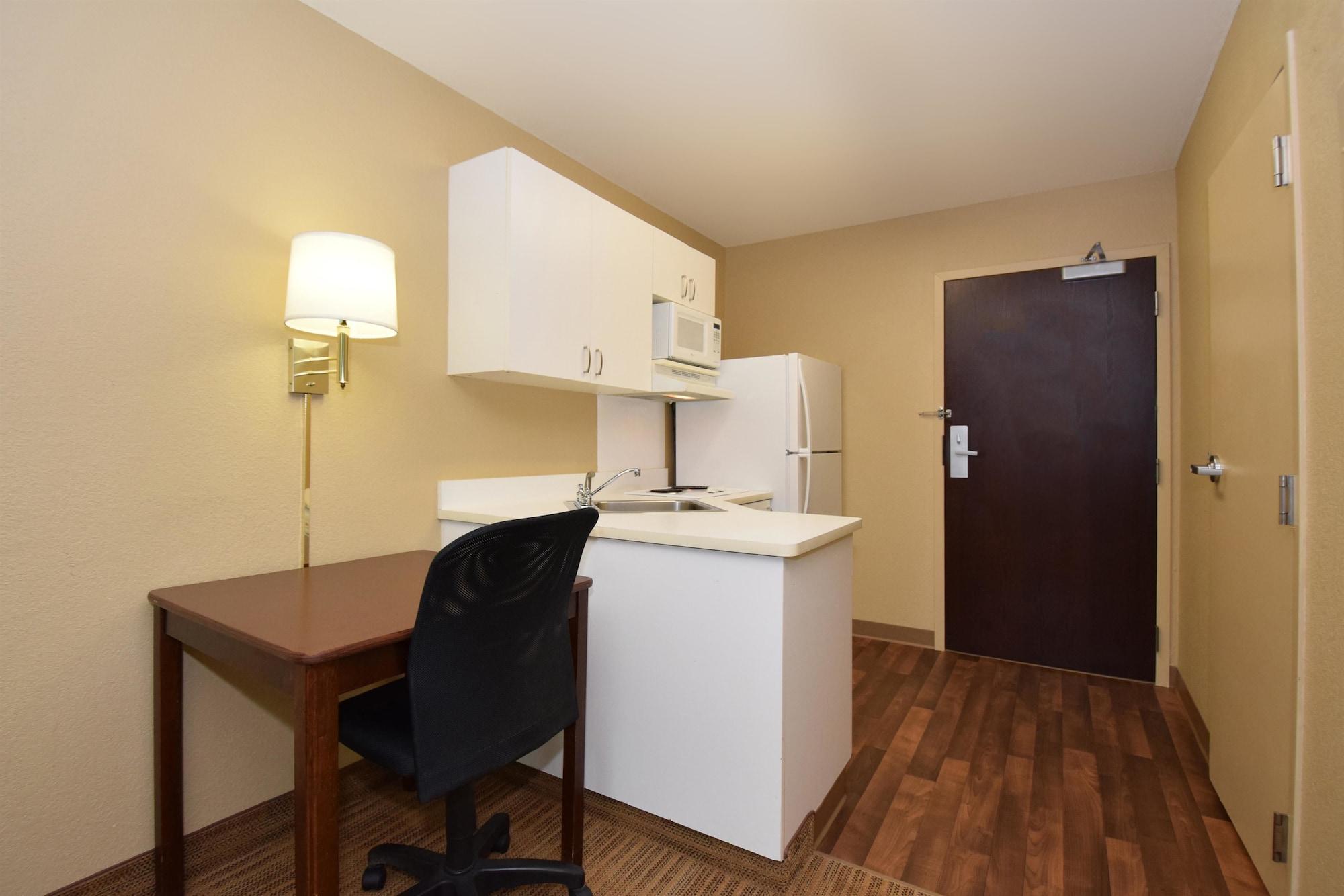 Extended Stay America Suites - Orange County - Katella Ave Exteriör bild