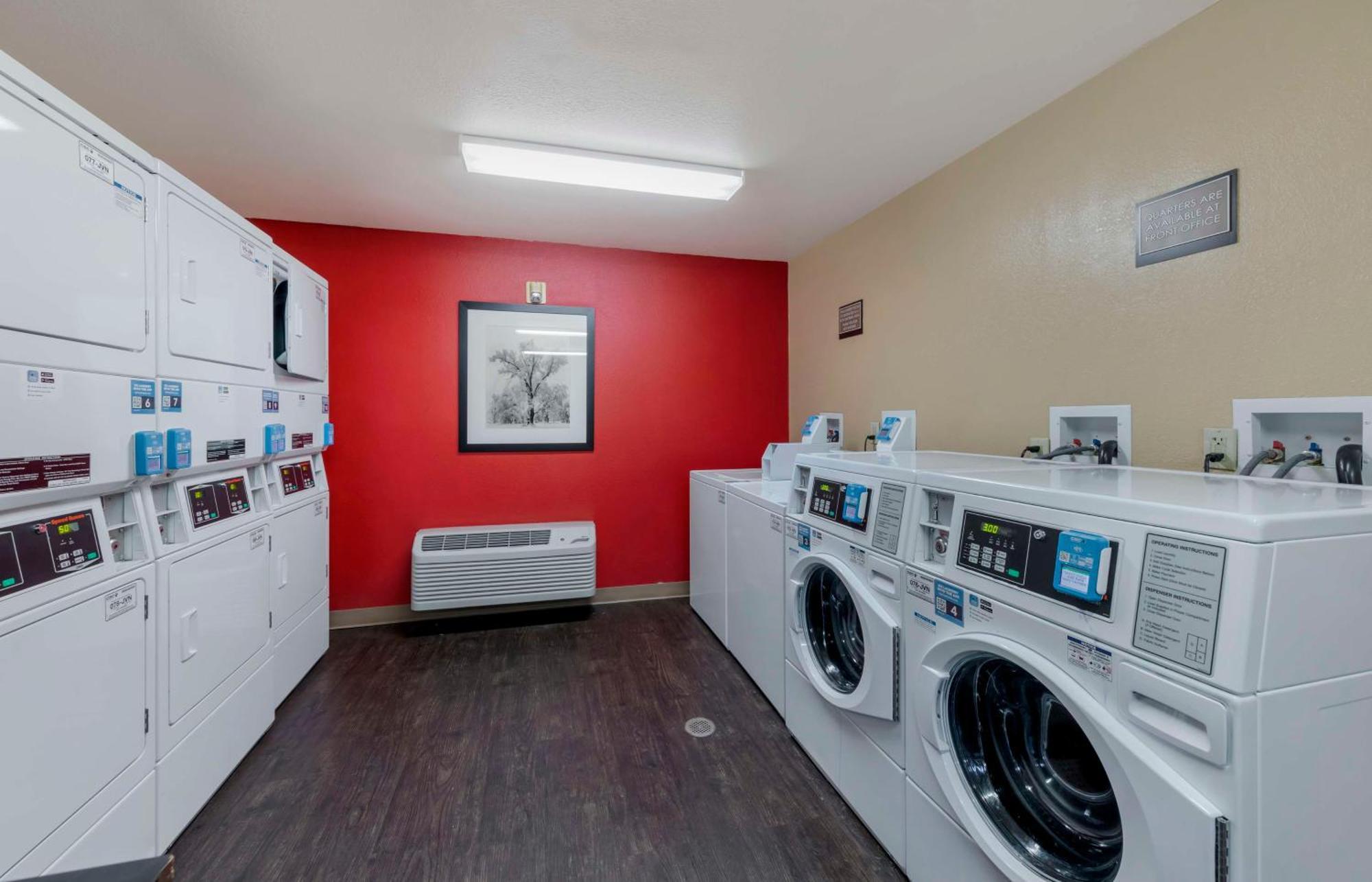 Extended Stay America Suites - Orange County - Katella Ave Exteriör bild