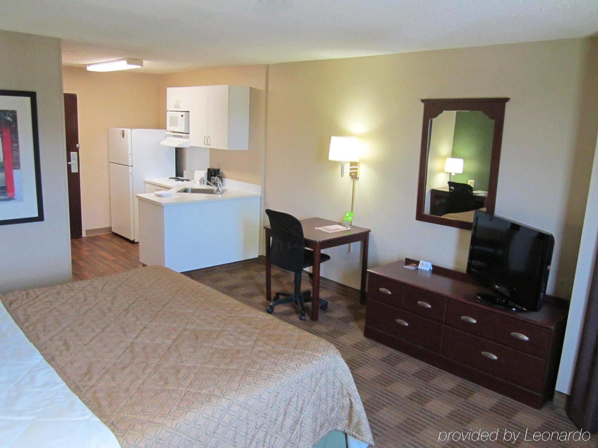 Extended Stay America Suites - Orange County - Katella Ave Exteriör bild