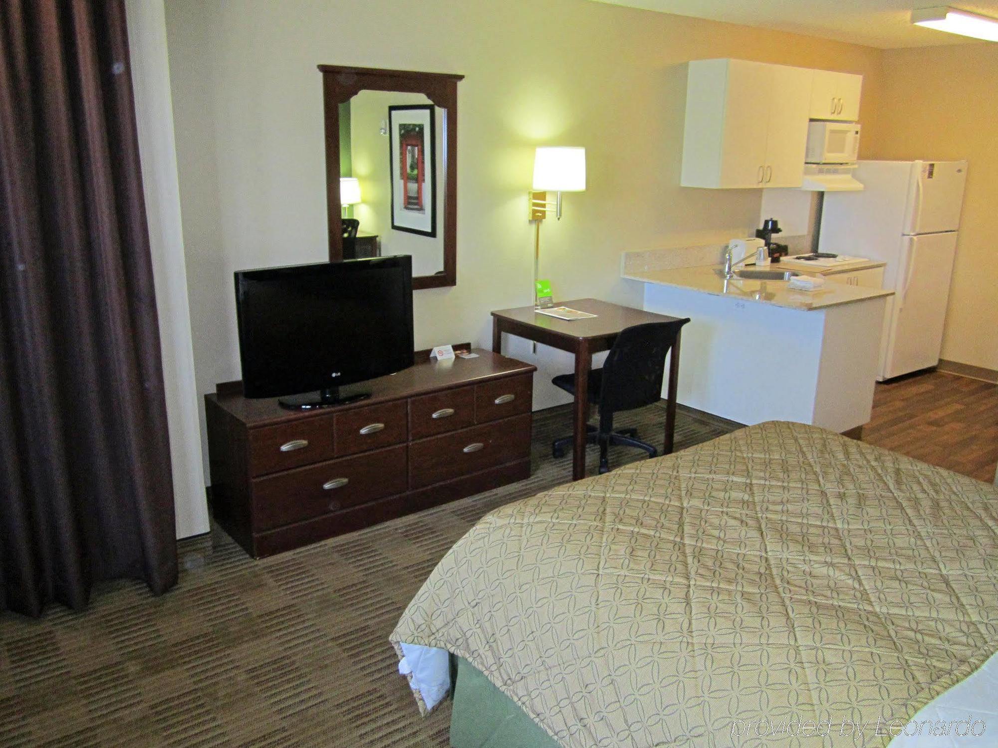 Extended Stay America Suites - Orange County - Katella Ave Exteriör bild
